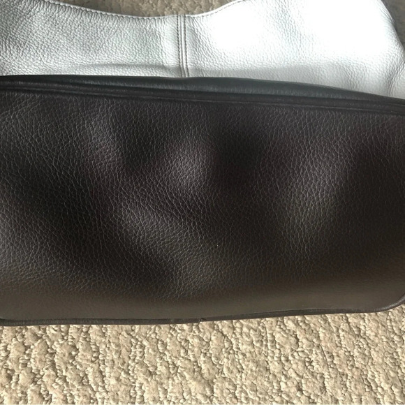 TIGANELLO BROWN AND WHITE PEBBLE LEATHER BUCKET SHOULDER HANDBAG NEW - Picture 3 of 8